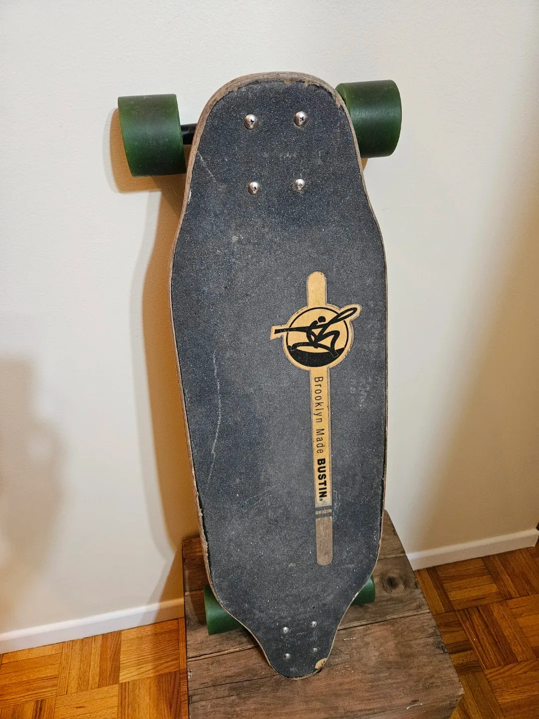 Bustin Longboard Skateboard image indicator(2)