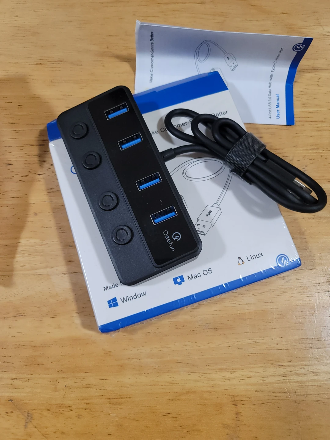 Qeefun 4-Port USB 3.0 Hub, Individual LED Power
