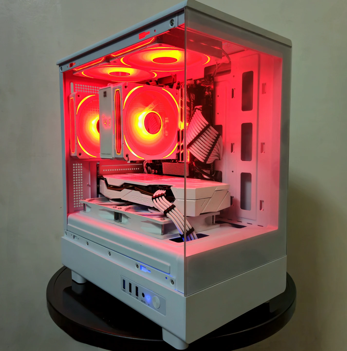 White Gaming PC (RTX 2070 | Ryzen 7 2700 | 16GB RAM) - photo 3