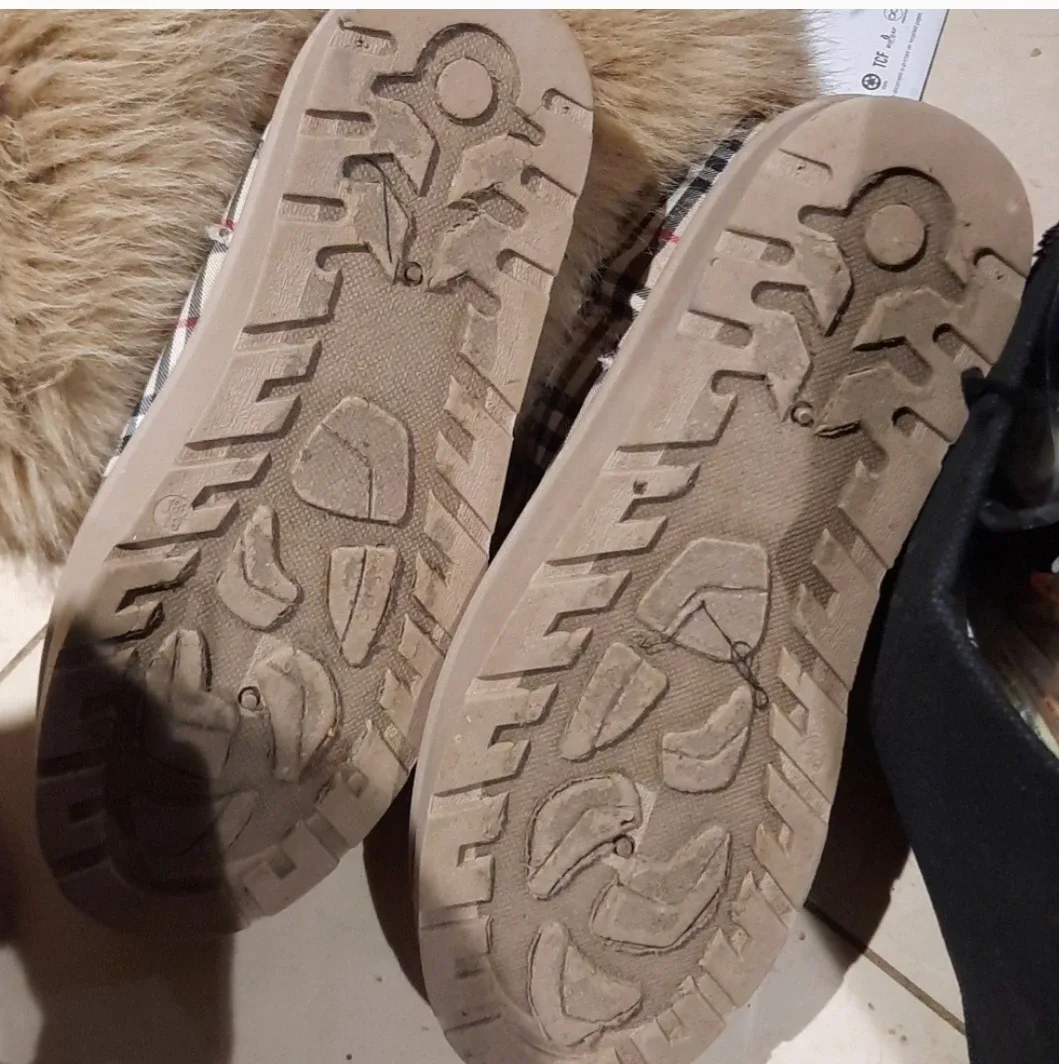 Designer inspired Plaid Fur Trim Boots & Scarf 8.5 image indicator(4)