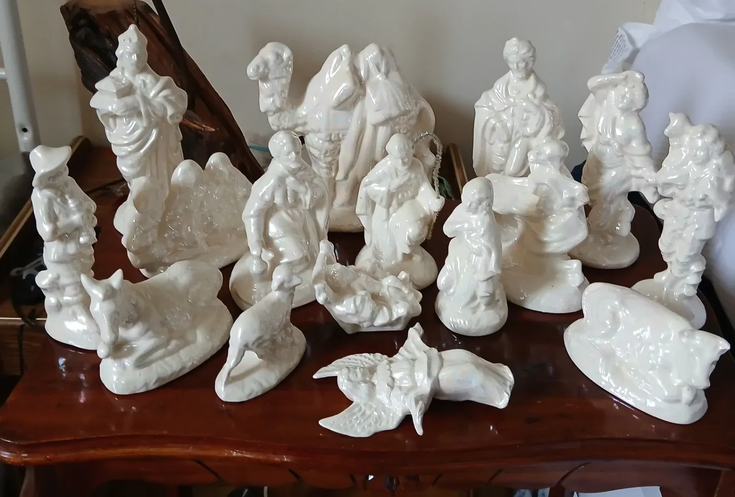Vintage Nativity Set irredesent rainbow ceramic