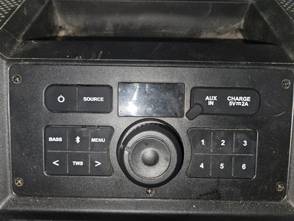 Poetable Monster Rockin' Roller 4 Max Speaker image indicator(3)