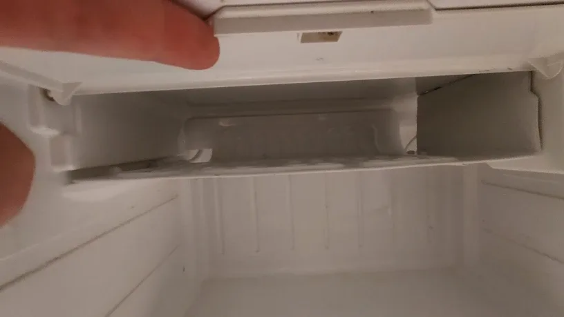 Cube Mini Fridge - White image indicator(3)