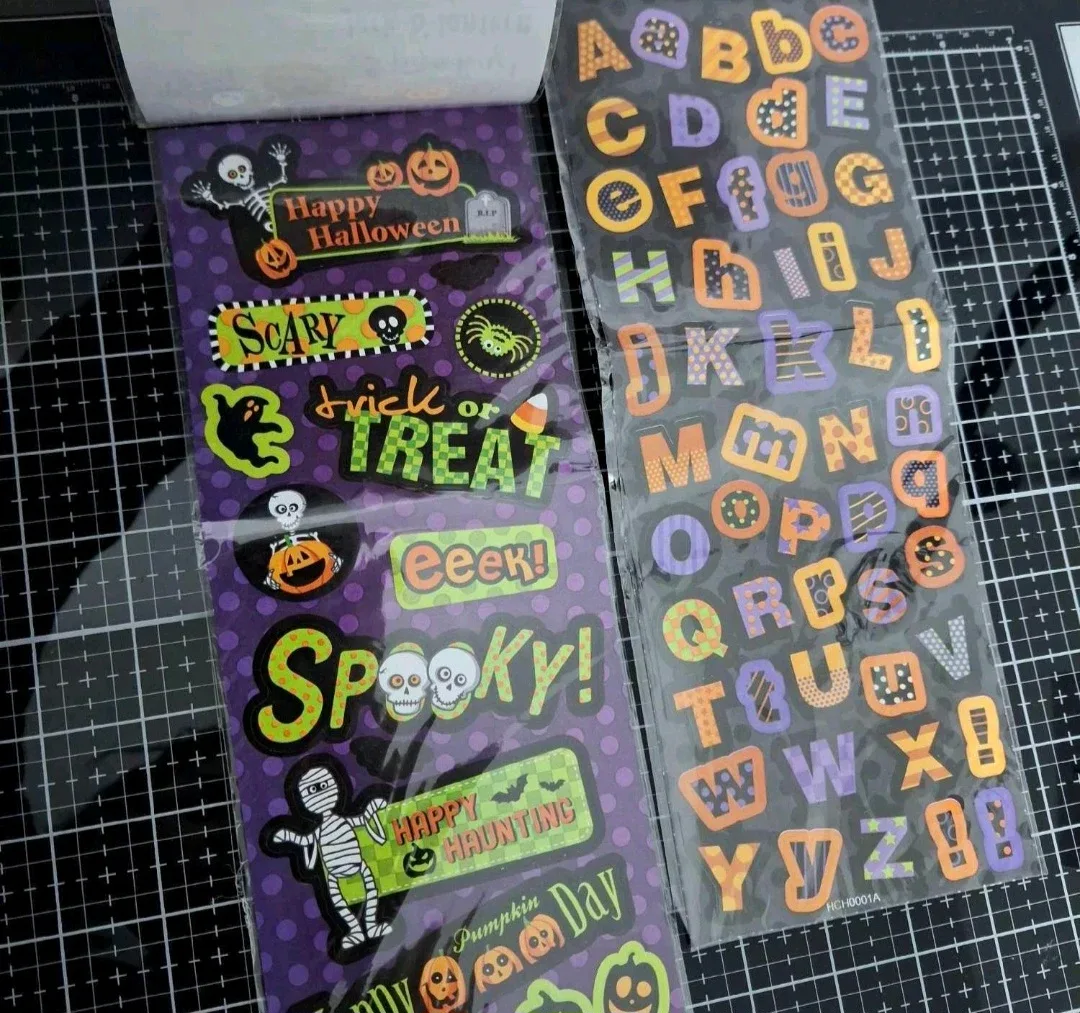 Mixed Lot of Halloween Stickers image indicator(3)