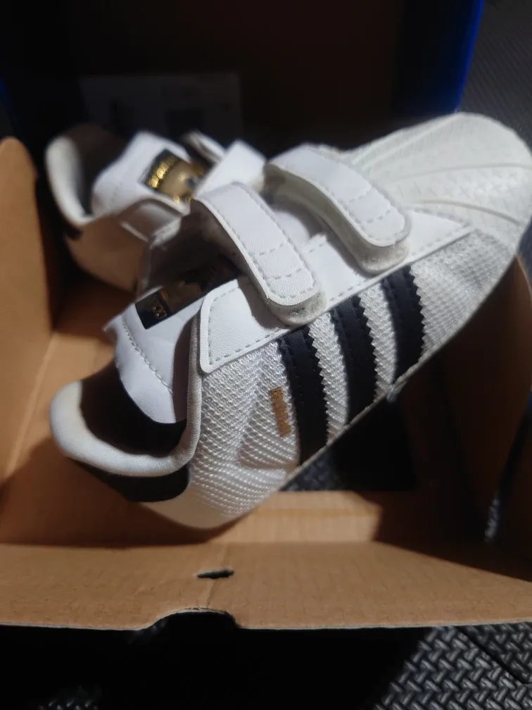 New Adidas Superstar Crib Shoes - Size 5K image indicator(2)