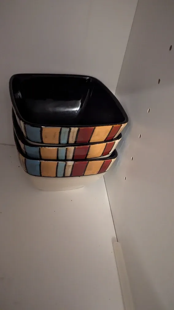 Vintage Stoneware Dinnerware Set image indicator(5)