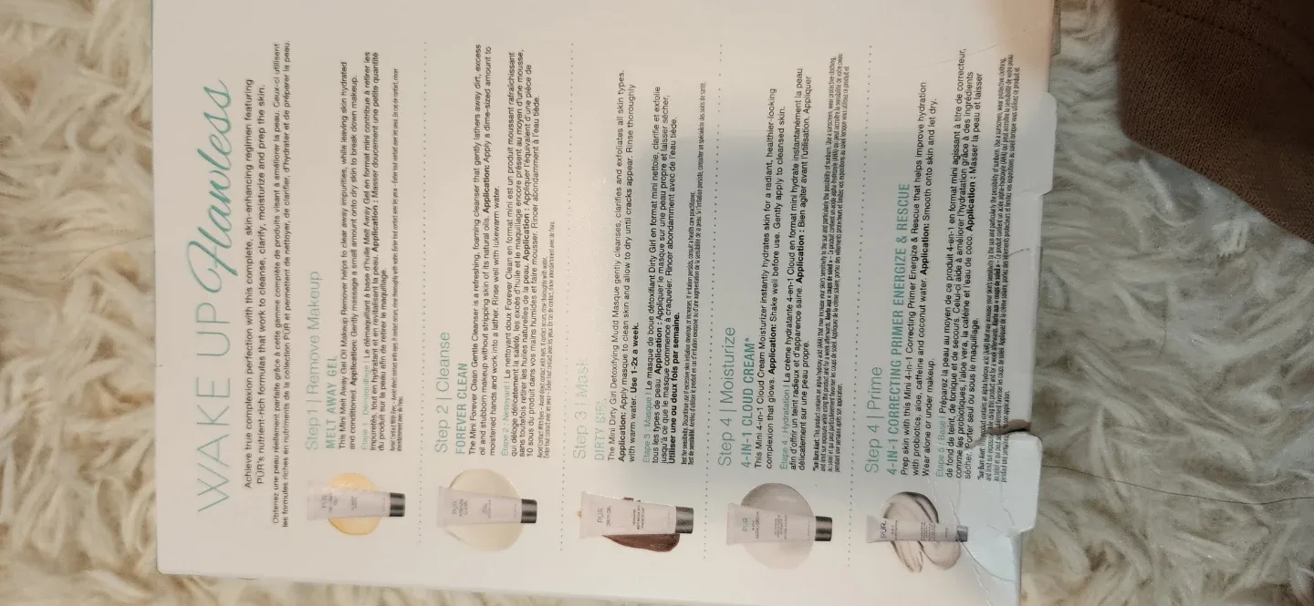 PÜR Wake Up Flawless 5-Piece Skin Set image indicator(2)