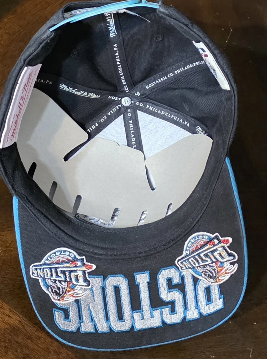 Mitchell & Ness Detroit Pistons Adjustable Hat - photo 3