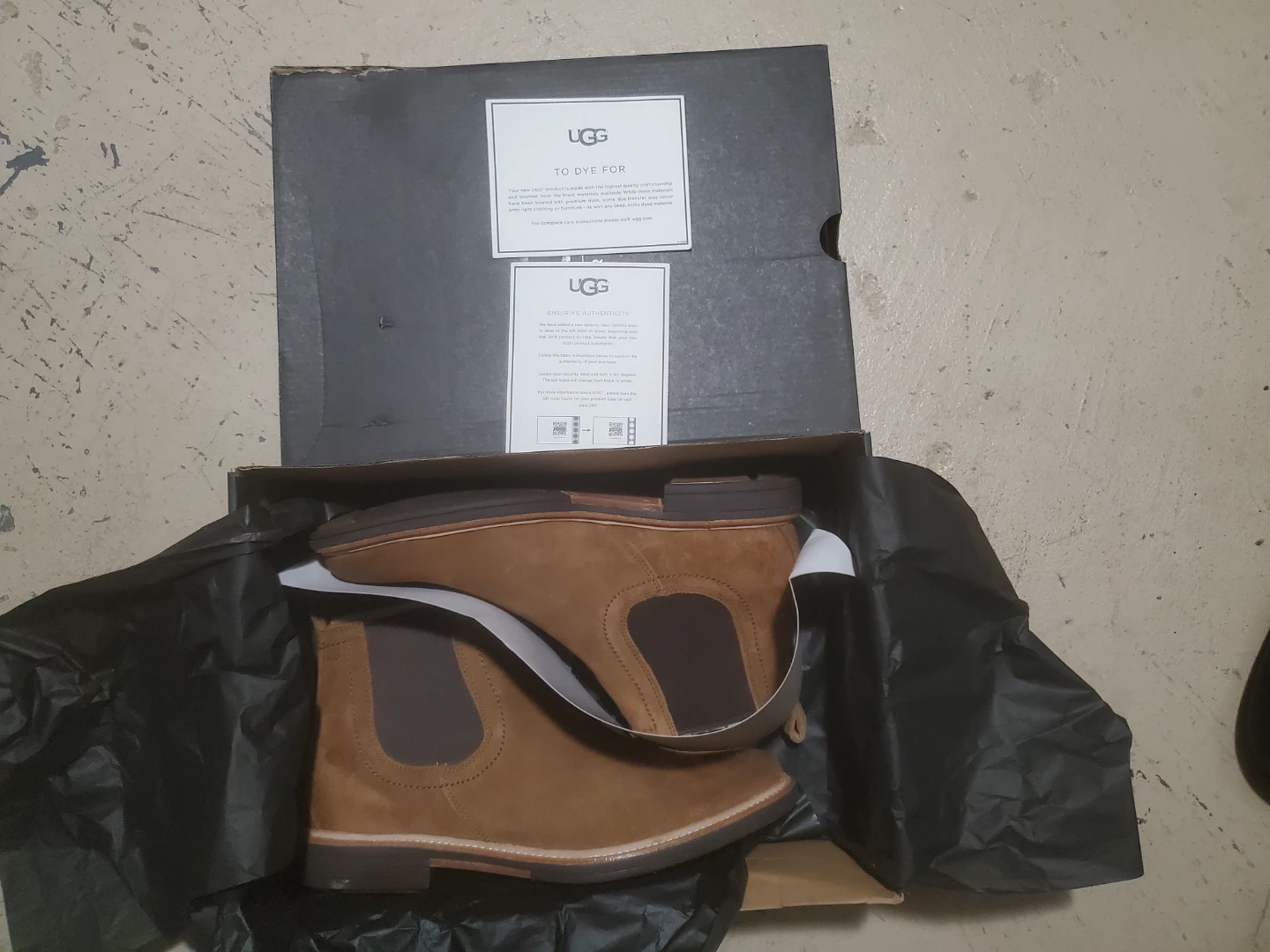 NEW UGG Men's Chelsea Boots, Size  9 , Brown, New in Box - photo 3