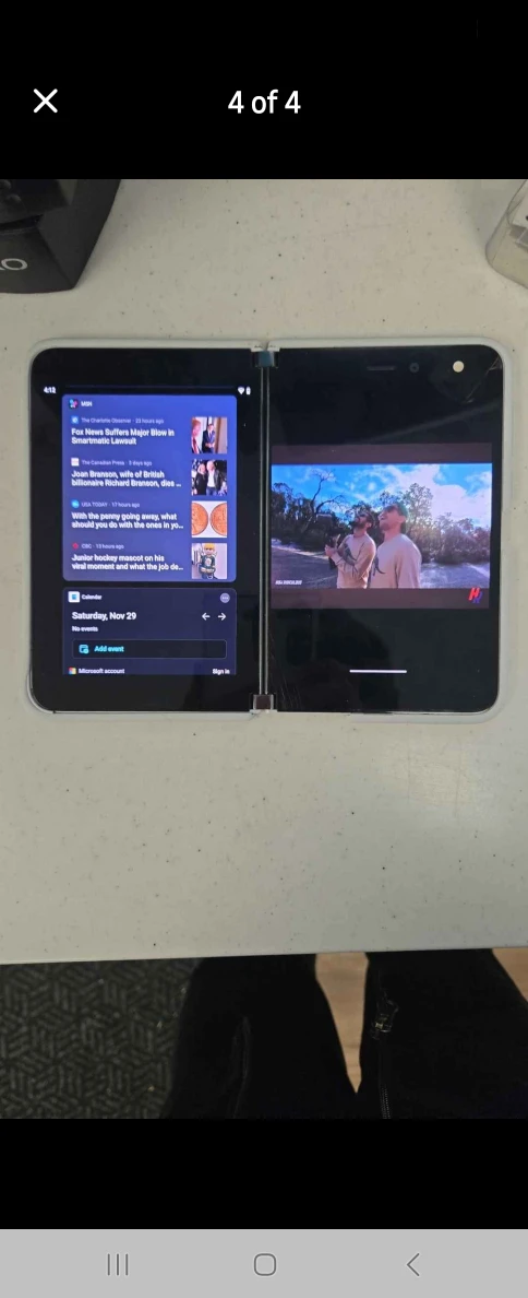 Microsoft Surface Duo - photo 4