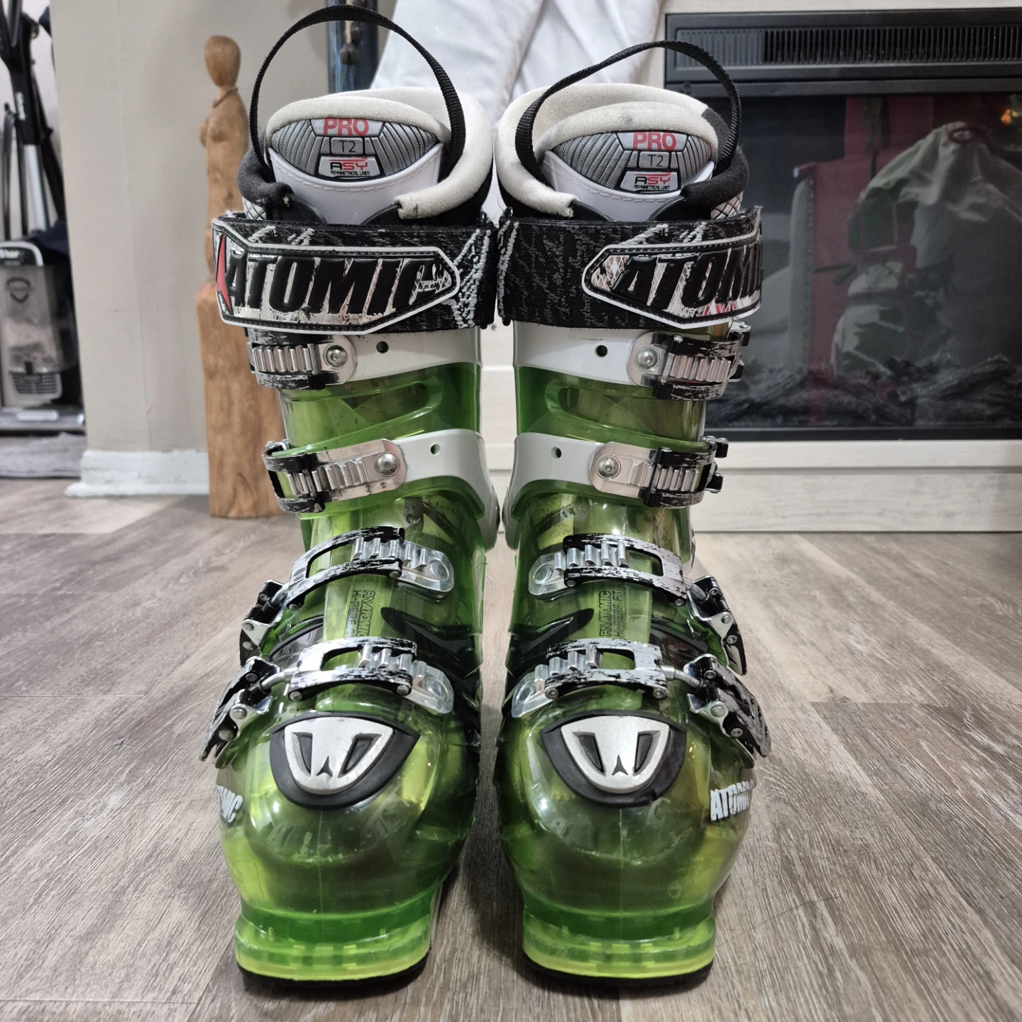 Atomic PRO T2 RTi Ski Boots - Green sz 27/27.5  9-10 men