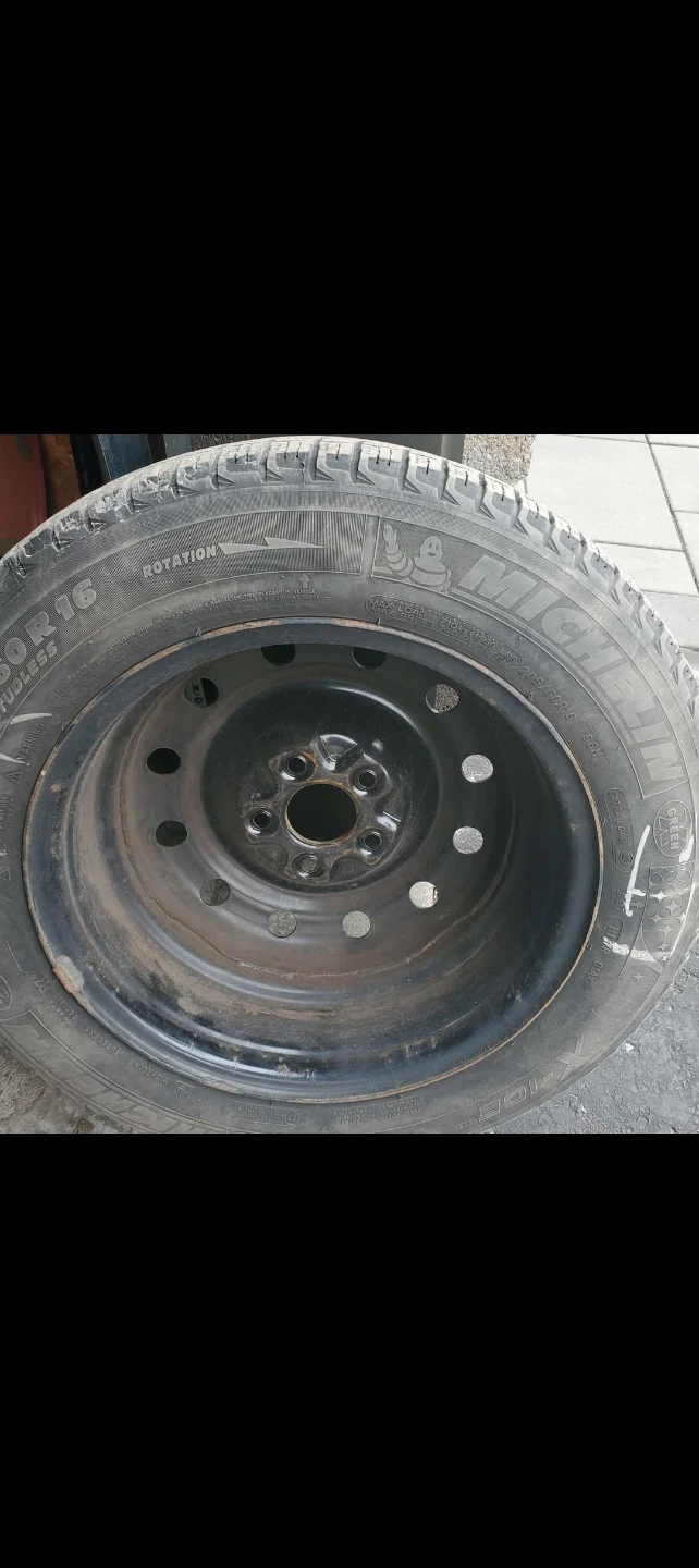 Michelin X-Ice 205/60R16 Winter Tire - photo 3
