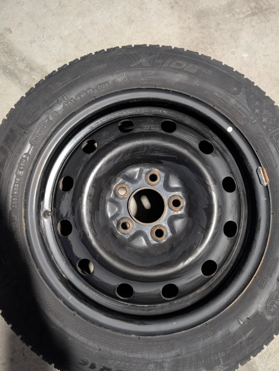 Michelin X-Ice 205/60R16 Winter Tire image indicator(6)