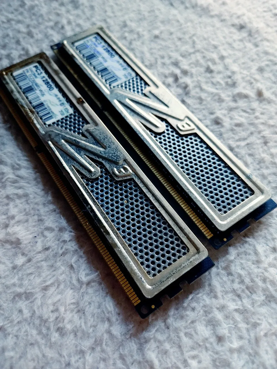 OCZ Gold Series PC3 12800 2GB RAM