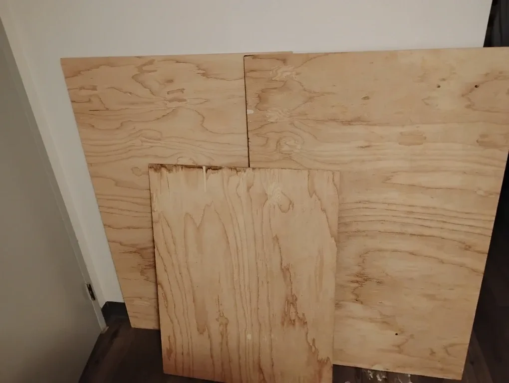 Plywood pieces