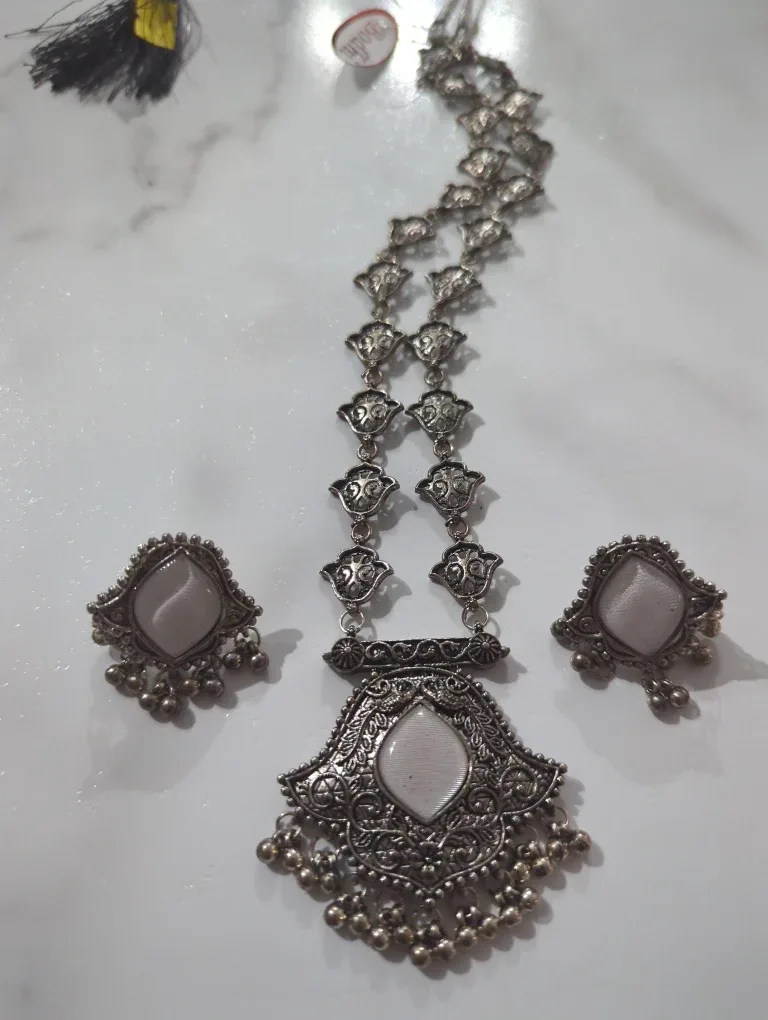 Necklace and Earring Set