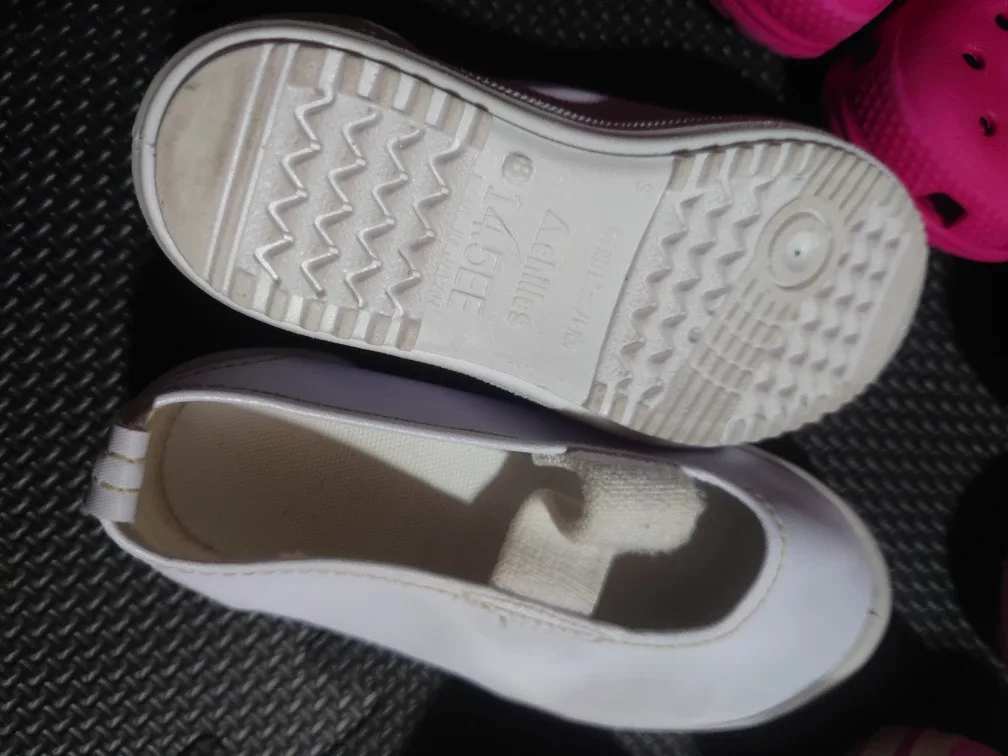 Girls shoes bundle image indicator(5)