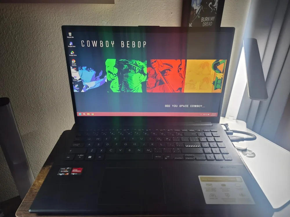 ASUS VivoBook Go 15 E1504FA with travel case #Cleanout