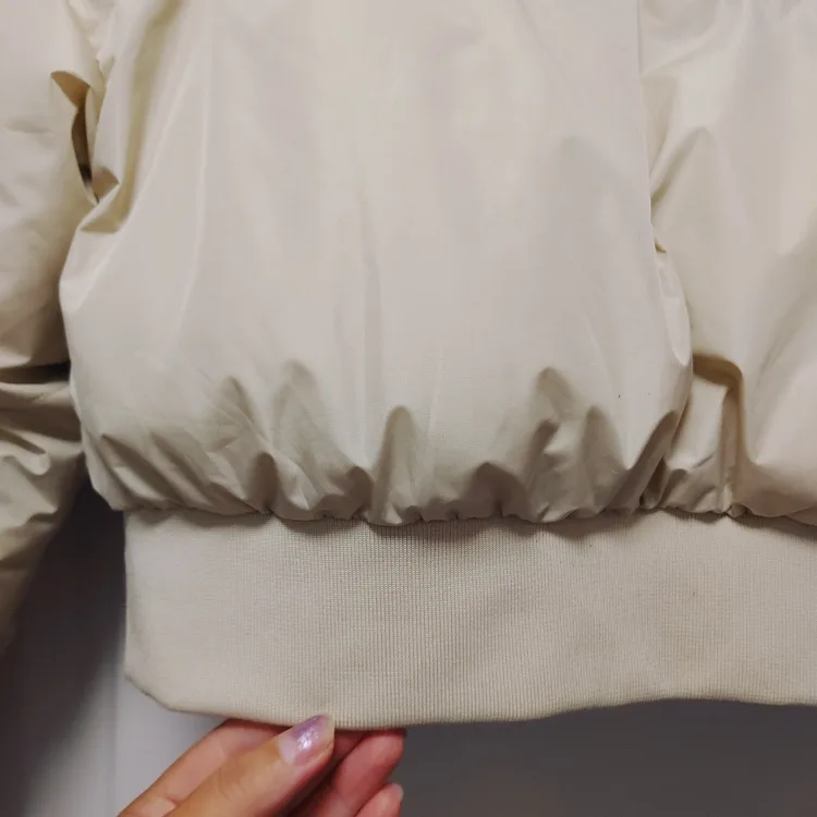 Women's Puffer Jacket size Medium image indicator(9)