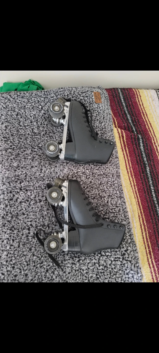 Impala Rollerskates - Black - Size 6