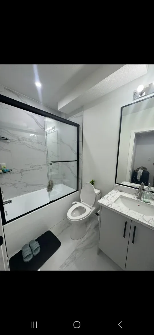 Walkout Basement for rent image indicator(4)