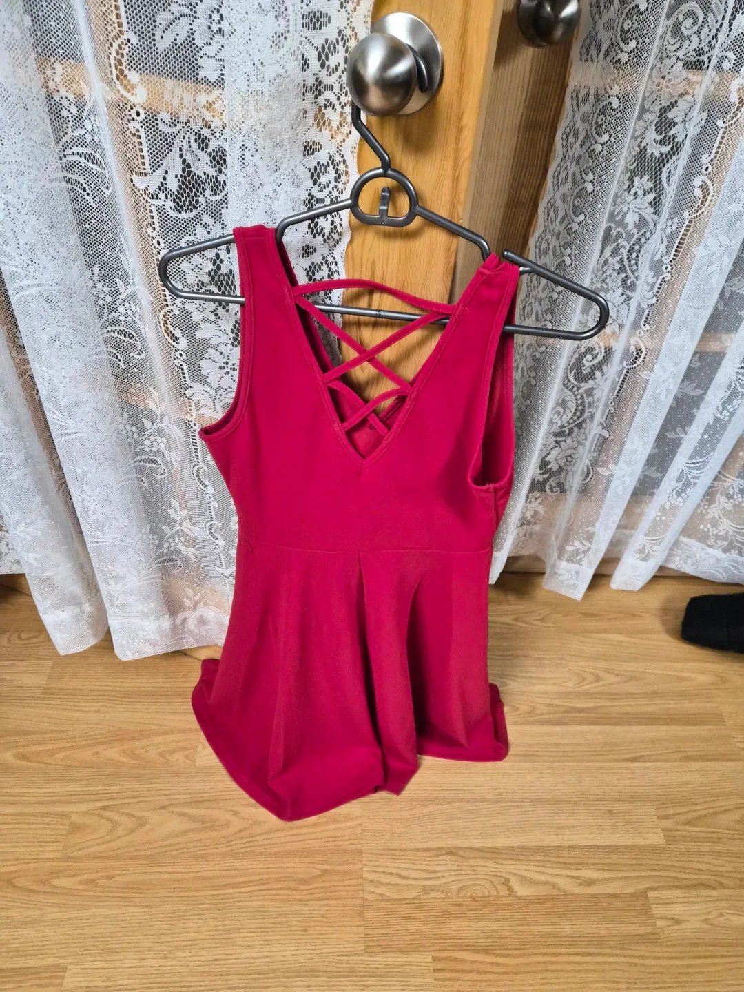 Red Sleeveless Dress image indicator(2)