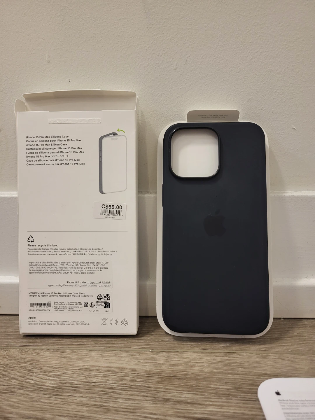 New Open Box Apple iPhone 15 Pro Max Silicone Case - Black - photo 3