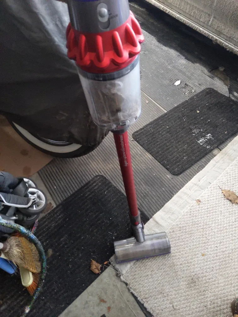 Dyson V8 Cordless Vacuum