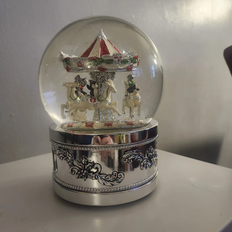 Things Remembered Jingle Bells Carousel Snow Globe - photo 2