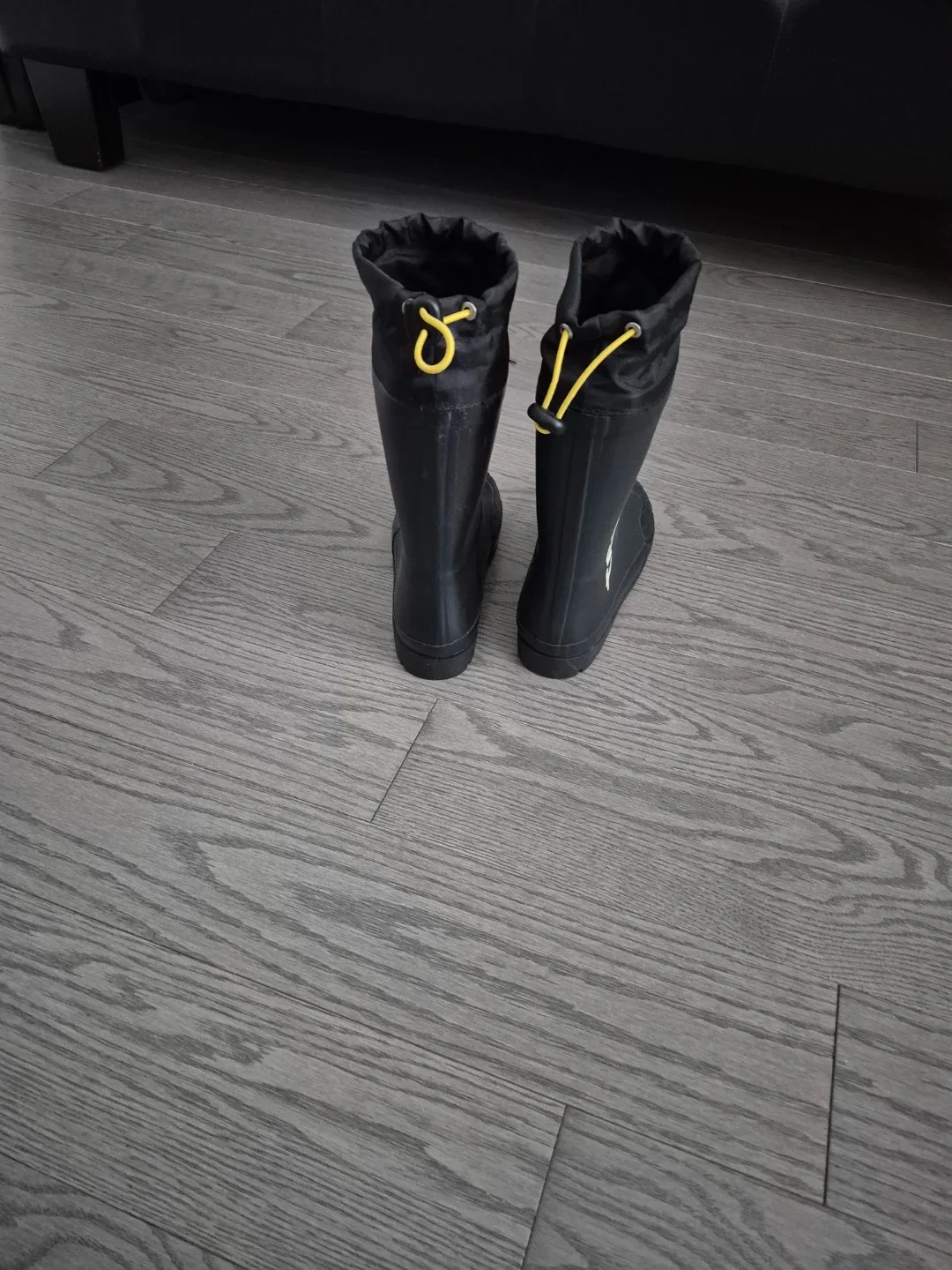 Zara  Black Rubber Rain Boots for boys image indicator(4)