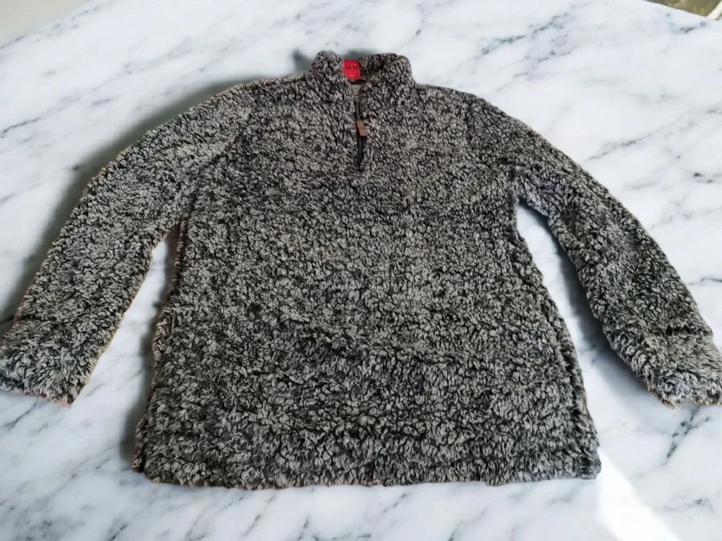 "Cleanout: 2x Weatherproof Vintage Sherpa Pullover image indicator(4)