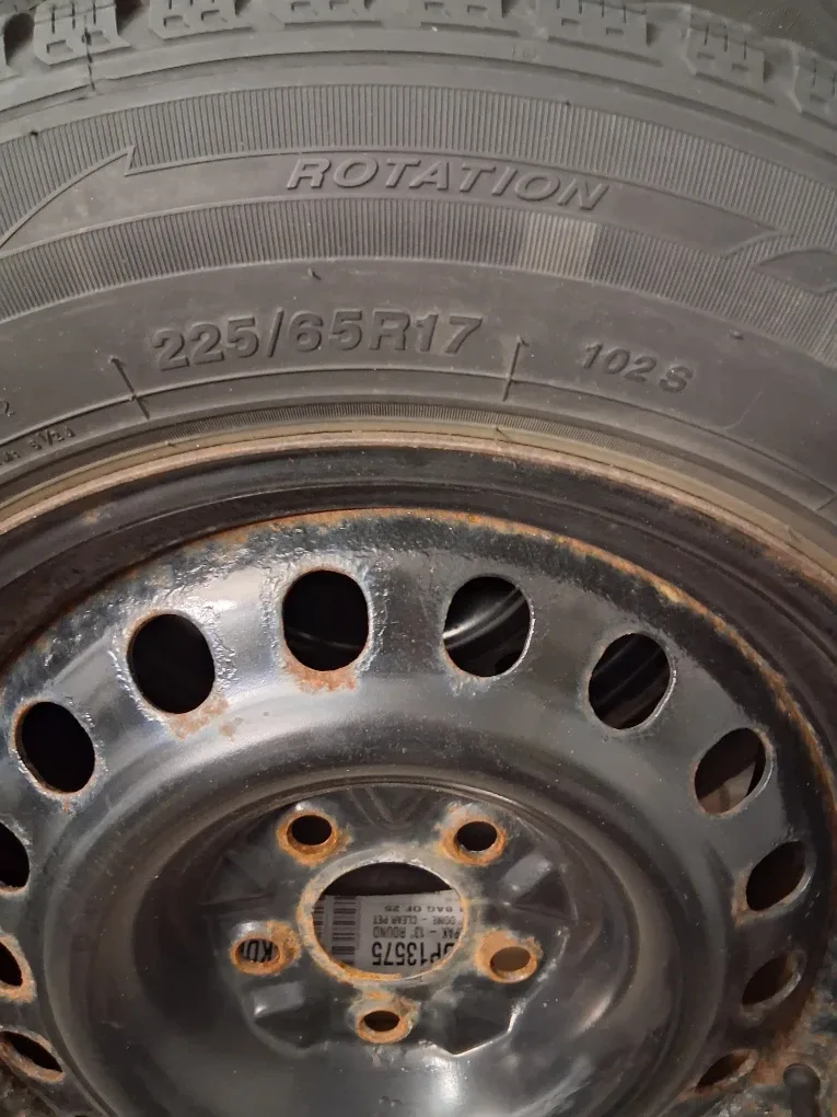 Set of 4 Winter Tires 225/65R17