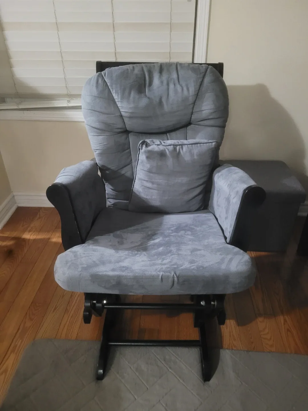 Grey Glider Rocking Chair with Ottoman