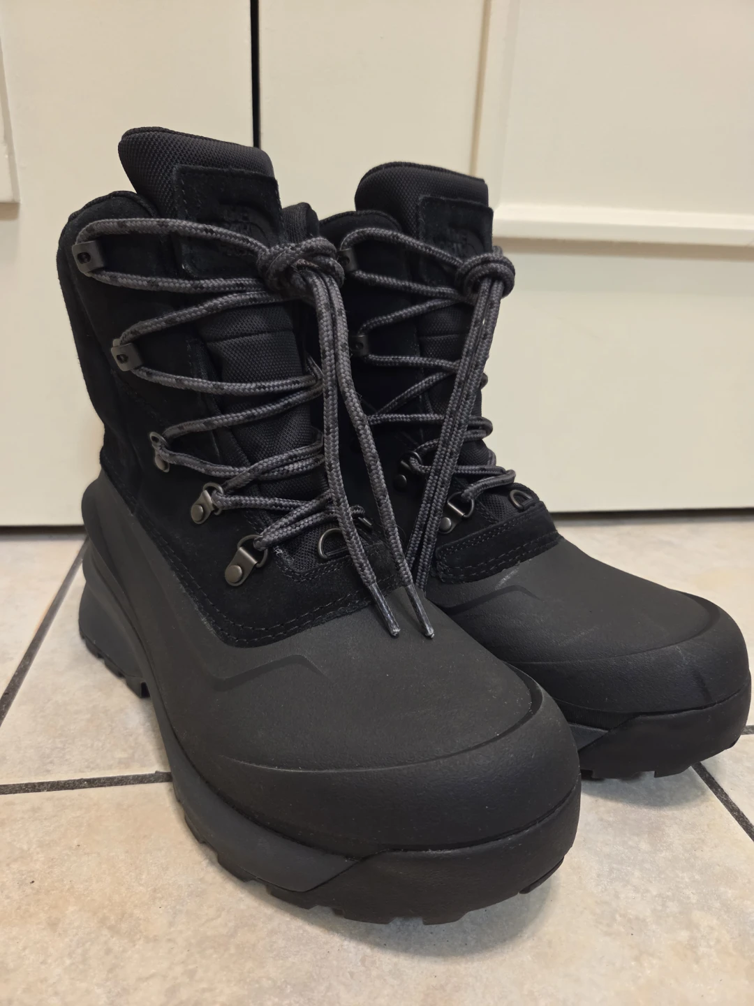 The North Face Men's Black Winter Boots US9 - photo 2