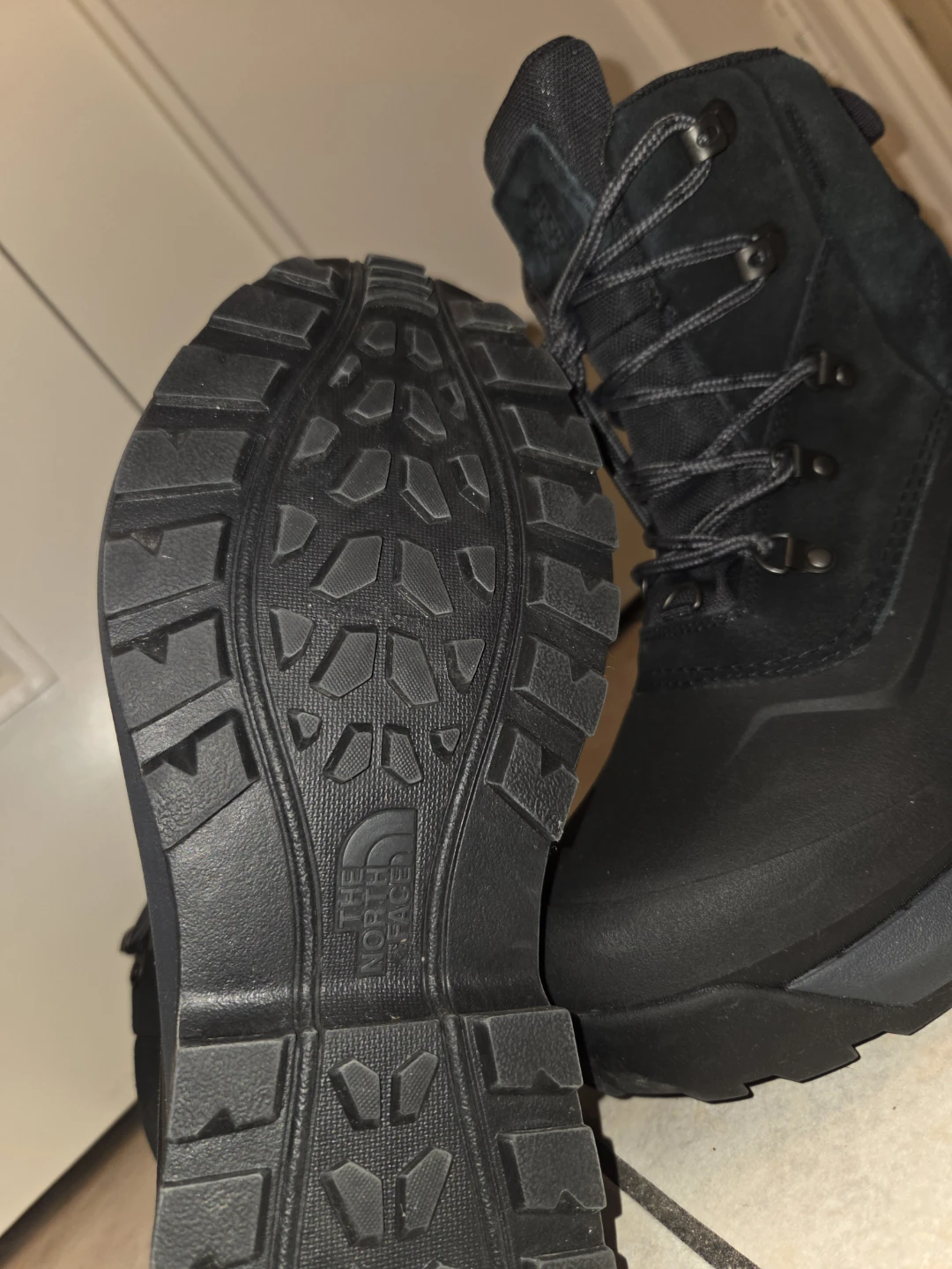 The North Face Men's Black Winter Boots US9 - photo 3