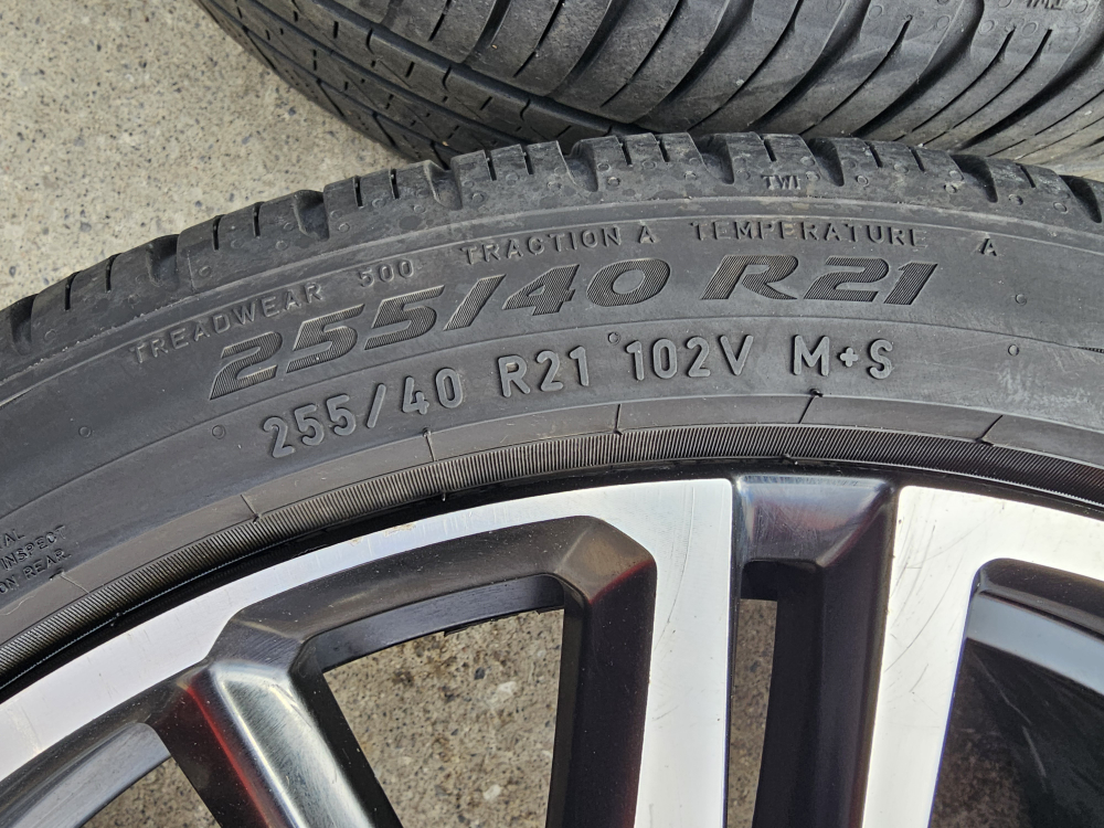 21" VOLVO XC60 O.E.M RIMS AND ALL SEASON TIRES 255/40 R21 - photo 2