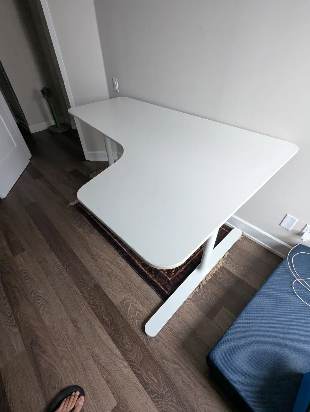 IKEA Bekant Corner Desk - White