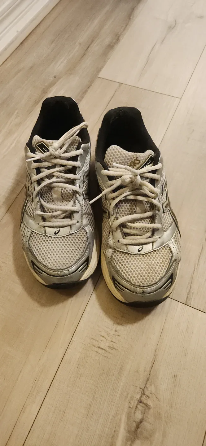 Asics Running Shoes image indicator(3)