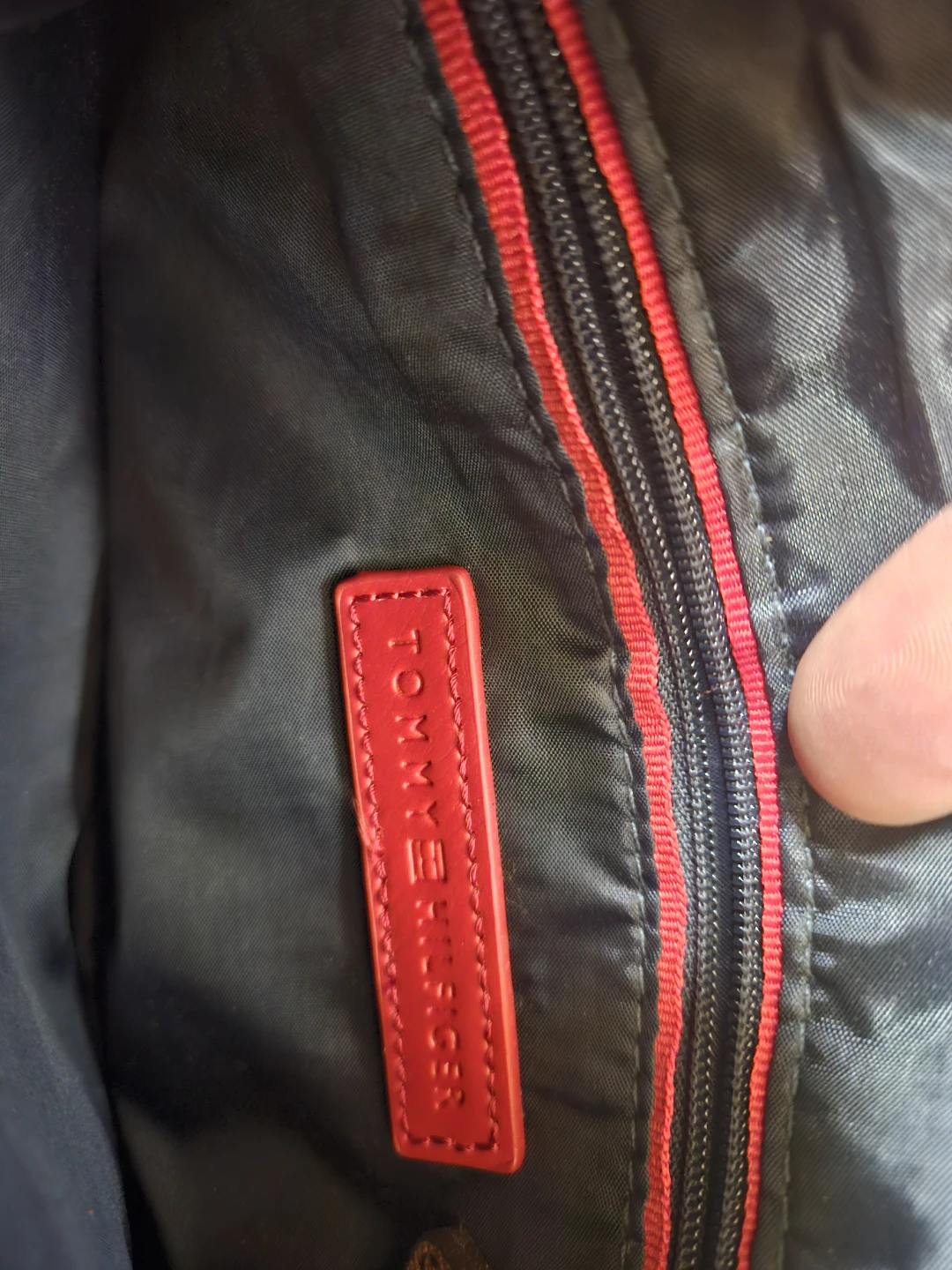 Tommy Hilfiger Crossbody Bag - photo 3