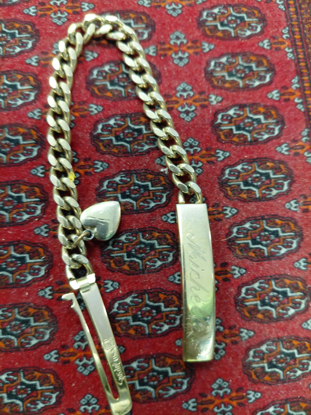 Golden tone  or gold platefBracelet with 'Michelle' Engraving - photo 2