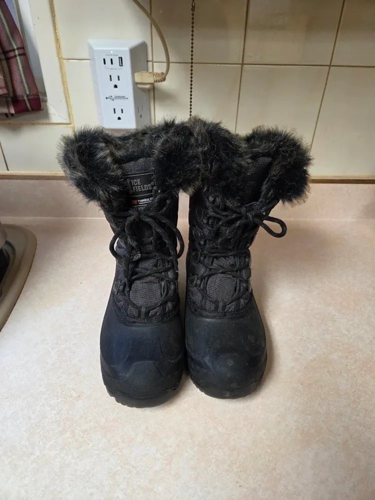 Ice Fields Winter Boots