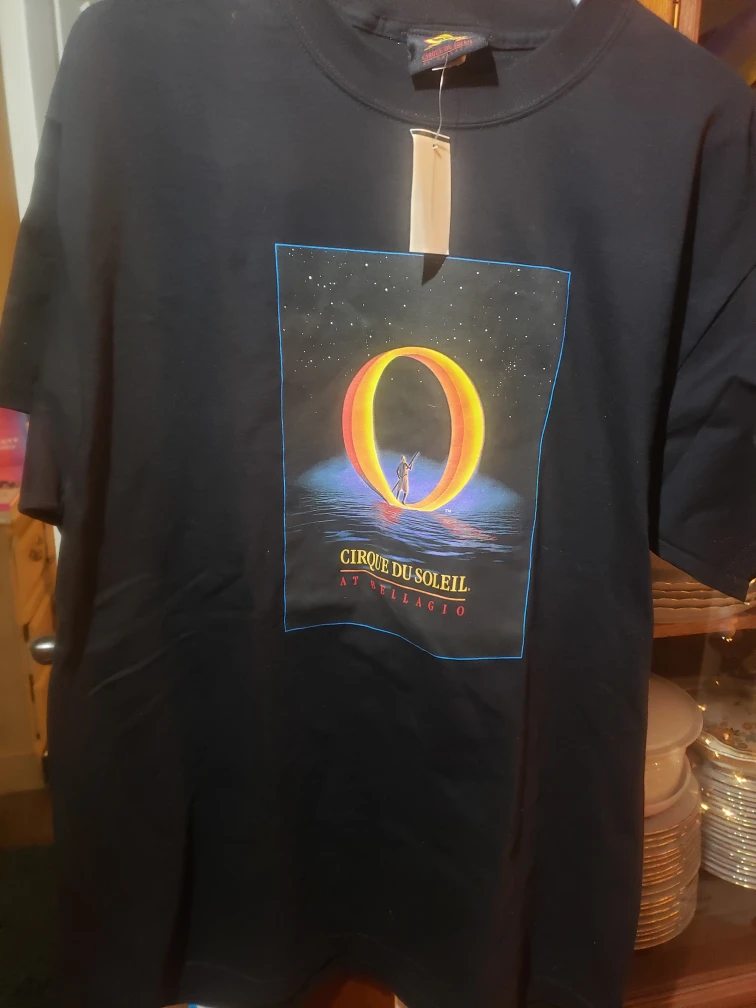 Cirque du Soleil Black T-Shirt & mug - photo 5