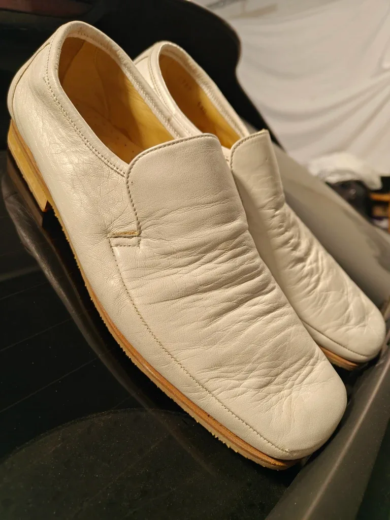 Ultra Flex by Ingledew's White Leather Loafers image indicator(3)
