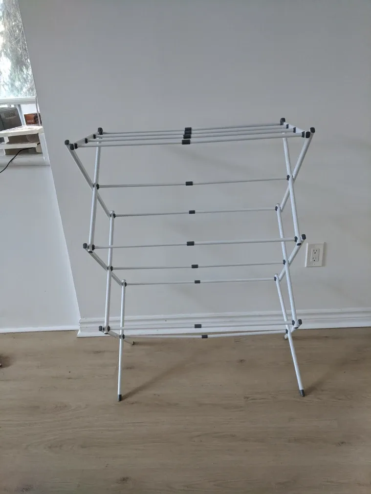 Adjustable Folding Clothes Drying Rack