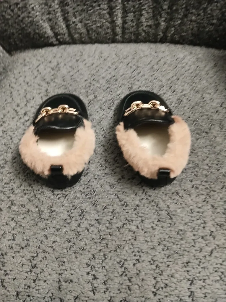 Gap Baby Black & Beige Baby Loafers image indicator(2)