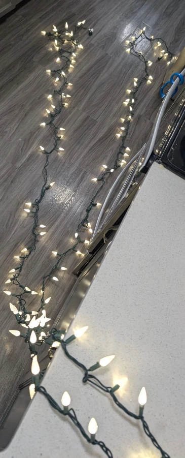 Led bright white Christmas lights $5 each or two for $8 - photo 3