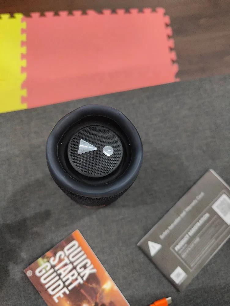 JBL Flip 6 Portable Bluetooth Speaker - Black image indicator(2)