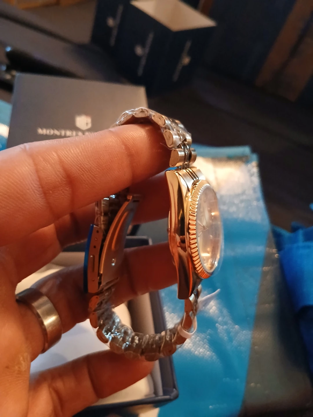 Montres Prestige Gold Watch with Box - photo 2