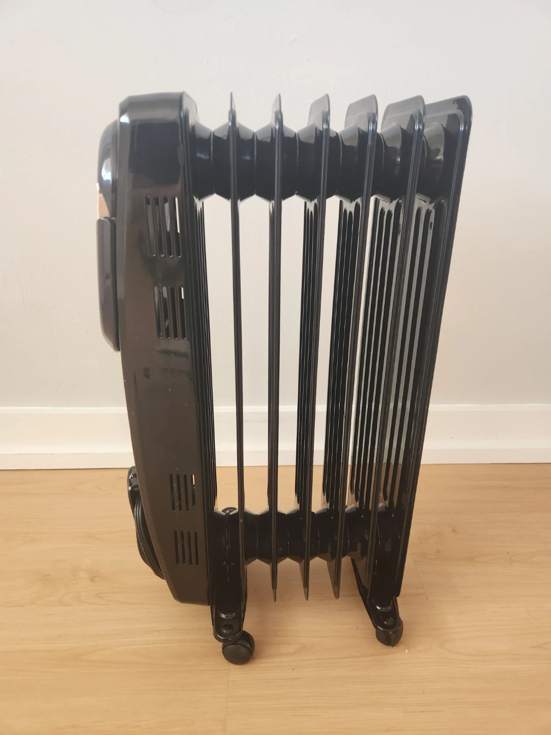 Honeywell EnergySmart Radiator Heater - Black - photo 2