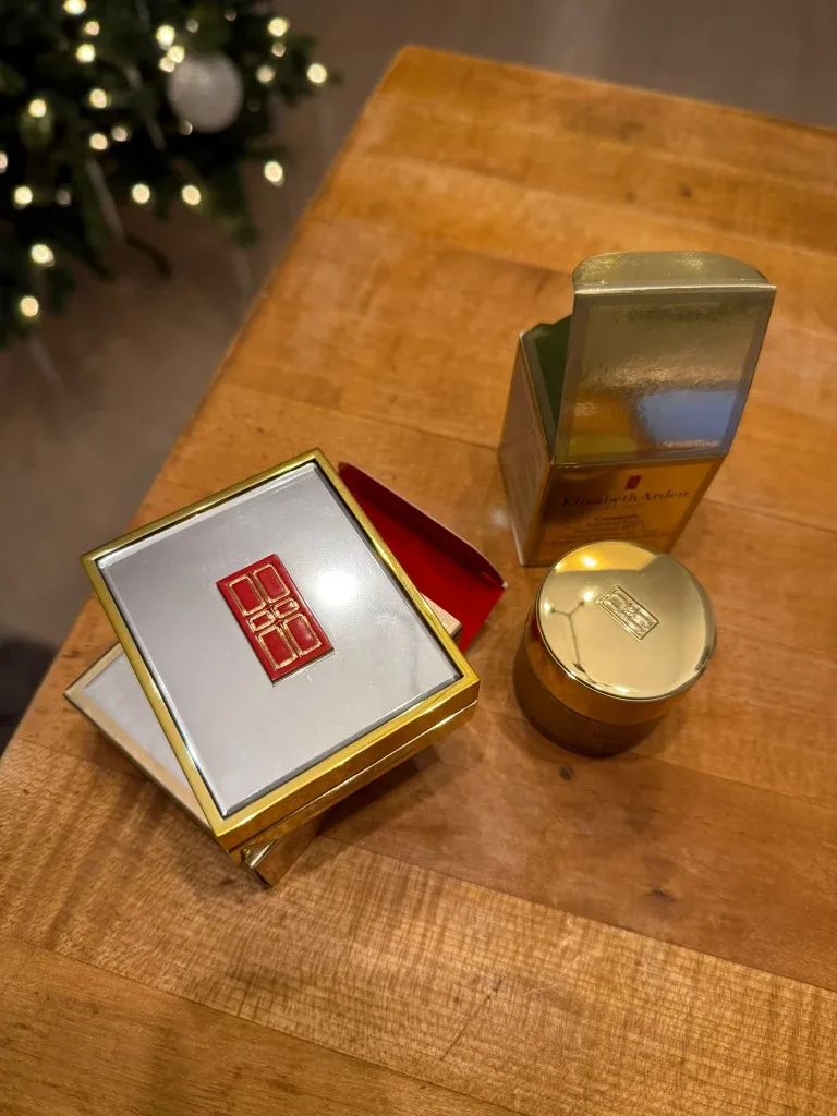 Elizabeth Arden Flawless Finish & Ceramide Lift #cleanout image indicator(4)